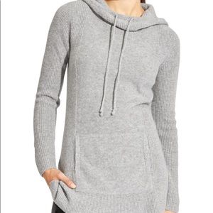 CASHMERE Athleta sweater LIKE NEW!